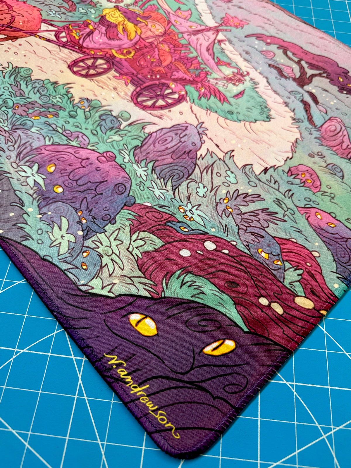 Lorwyn Eclipse Bundle Box Art Desk-Mat